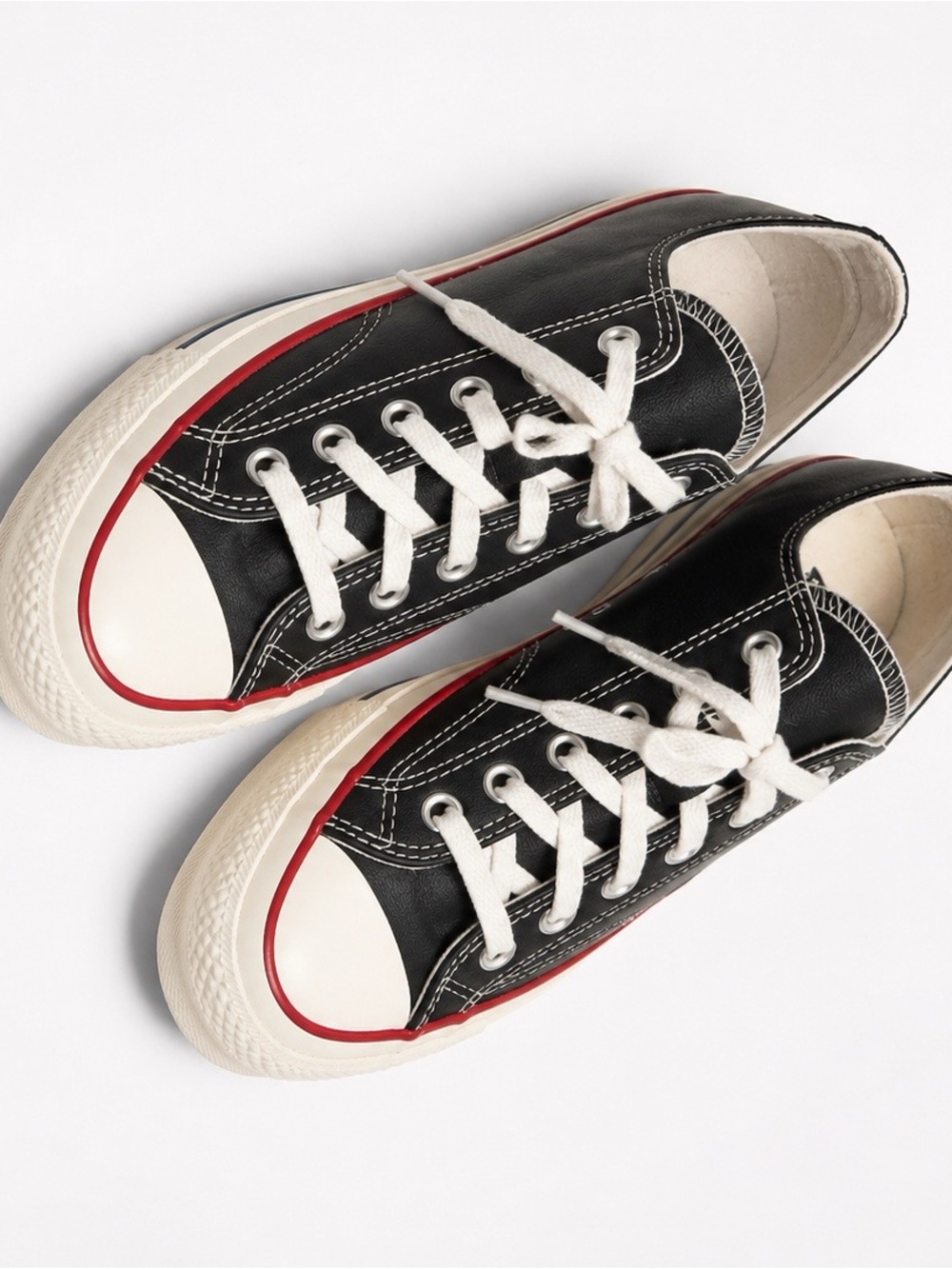 Converse Chuck Taylor All Star Leather Platform  Low Top Sneakers - Black